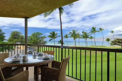 Image de Beachfront Retreat | Luxurious 3 Bed Condo | Pool