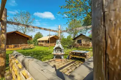 Image de Glamping tent with 2 bedrooms