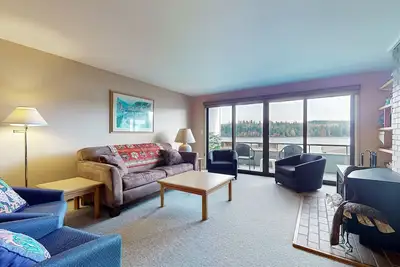 Image de Port Ludlow condos with beautiful water views