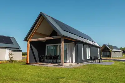 Image de Chalet with 3 bedrooms, bathroom and veranda
