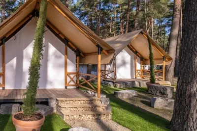 Image de Glamping tent for 4 persons and an upper floor