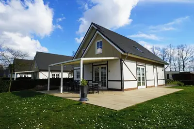 Image de 12-person family villa with 6 bedrooms and 2 bathrooms