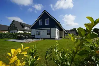 Image de Detached family villa with 4 bedrooms, 2 bathrooms and a sauna