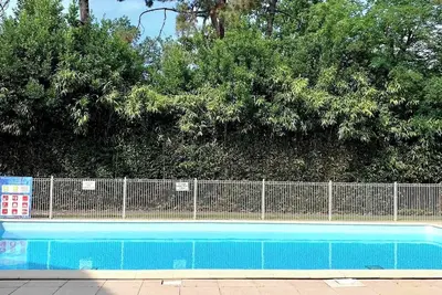Image de T2 cosy avec piscine à quelques mètres de la plage