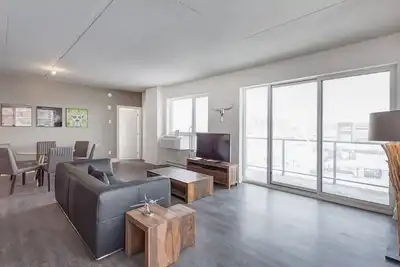 Image de Upscale 3br Apt: Bbq Area & Lovely Skyline Views
