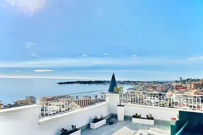 Image de Luxury Penthouse Seaview Whit Terrace\n Giardini Naxos/Taormina