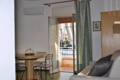 Image de Charming 2-bedroom apartment with WiFi, Ac in superb Giardini Naxos - Taormina