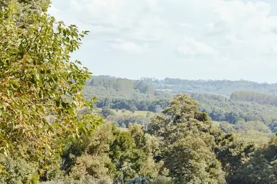 Image de Goonengerry House, a serene retreat in the heart of the Byron Bay Hinterland.