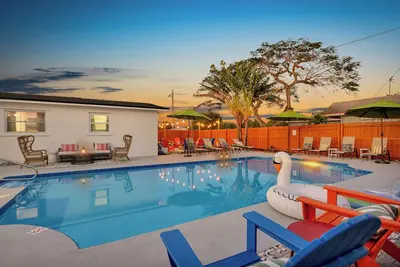 Image de HeatedPool/MiniGolf/Bowling/FirePit/Games/Stocked!
