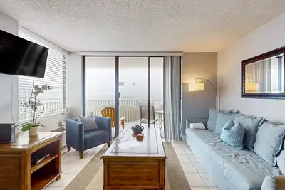 Image de Panoramic water views, pool, private beach, Ac, Wifi and close to Gulf beaches
