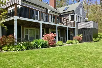 Image de Charming 1-bedroom apartment with WiFi, Ac in Westport Harbor