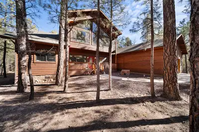 Image de Serenity in the Pines! cabin with WiFi, Ac in amazing Show Low