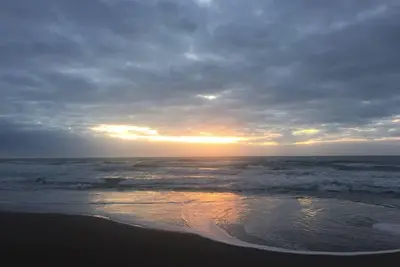 Image de Charming 2-bedroom condo with WiFi, Ac in welcoming Surf City