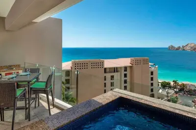 Image de Chic 2-bedroom deluxe suite. A few steps away from Medano Beach! ! Cabo San Lucas
