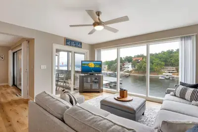 Image de Lakeside Retreat at Magical Lake of the Ozarks