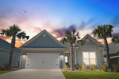 Image de Walk to Beach & Pool | 4br | Ping Pong | Foosball