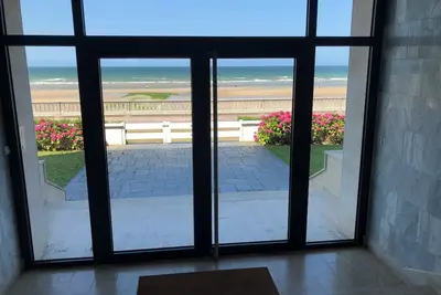 Beau Studio En Bord De Plage A Cabourg