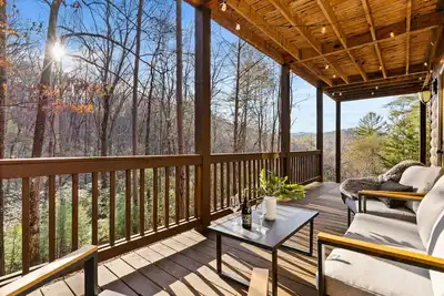 Image de Cozy Cabin I 10 Mns Dt Blue Ridge I Hot Tub