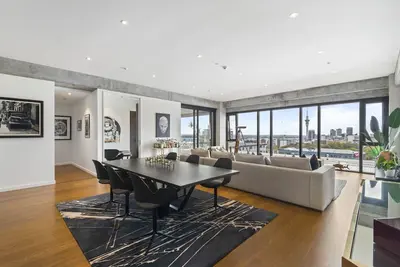 Image de Spacious Luxe 2Bd with Harbour Views and Parking