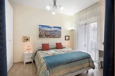 Image de Appartement 'La Maison De Julie' avec vue sur les montagnes, Wi-Fi et climatisation