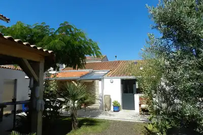 Image de Maison 3 chambres, jardin avec barbecue, à 15 min de la plage, idéale pour famille