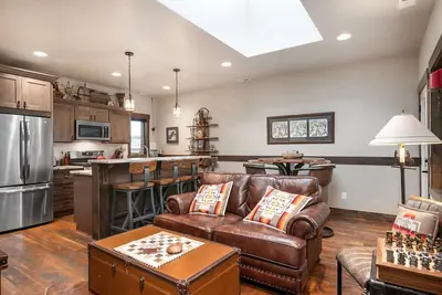 Image de Downtown Whitefish condo centrally located with great views and Ac