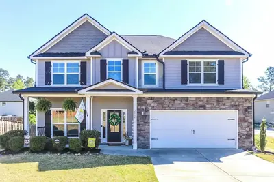 Image de Masters Rental 2025 - 4 bedroom, 3 bathroom - 7 miles to course