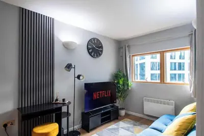 Sma Premium 2 Bed Suites 2 Mins From Train Station