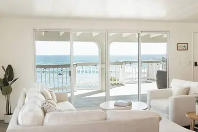 Casa Puesta del Sol. . . an Oceanfront House