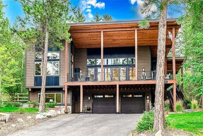 Image de Wooded Neighborhood, 2 King Beds, 3 Bed / 3 Bath, Fire Pit, Lots of Outdoor Space!
