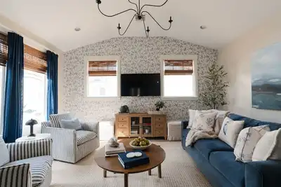 Image de Charming Carlton Landing Single Story Home Steps Away from TownCenter - The Nest