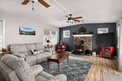 Image de Dog-Friendly w Woodstove, Fire Pit & River Access