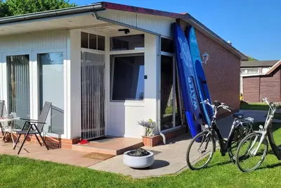 Image de Bungalow on Lake Schwerin with extras; sauna, e-bikes and Sup boards