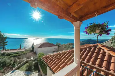 Villa Platanus with Private Pool & Sea View