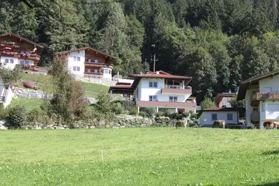 Image de Gemütliche Wohnung mitten im Zillertal. . .