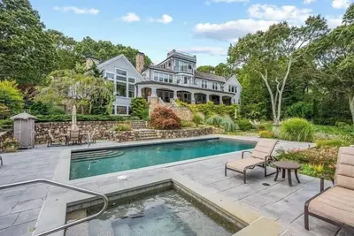 Image de New for 2025! Views of Cotuit Bay, pool, dock, beach & hot tub Rpms156