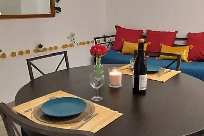 Image de Évasion romantique à Avignon avec jacuzzi et joli extérieur