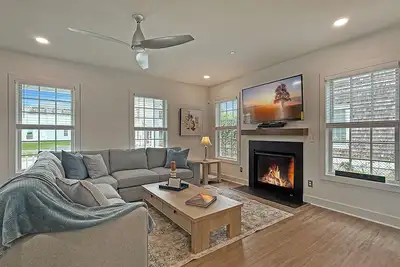 Image de Brand New House In-Town Lewes!