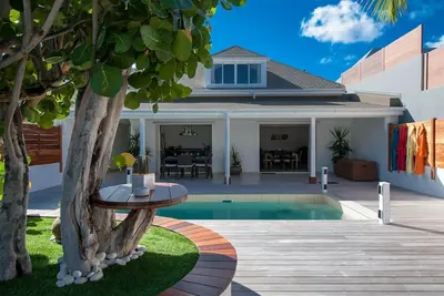 Image de Luxurious Beachfront Villa With Pool in St. Barths