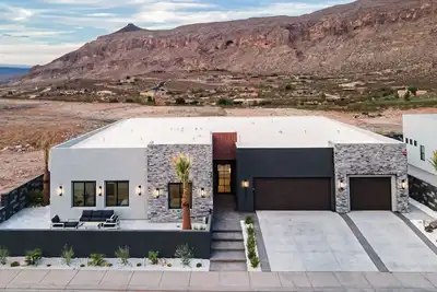 Image de Desert Oasis Retreat  Pool • Hot Tub • Golf Access