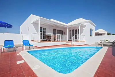 Image de Villa Dolores - Trois Chambres Villa, Couchages 6