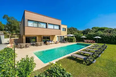 Image de 02 Piscine Casa California Int\/Ext