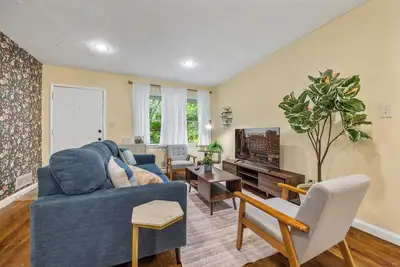 Image de Prime Buckhead location w/ Parking