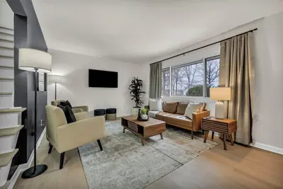 Image de New! Modern Retreat Near Cle Game Room & Renovated