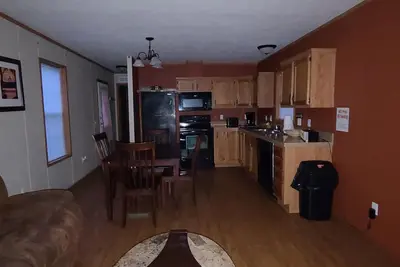 Image de Charming 1-bedroom Manufactured home in Hillsboro with WiFi, Ac