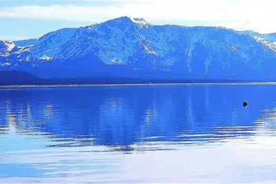 Image de Tahoe Beach Club! 3bd. Garage, Ac Deck Restaurant. Dock pool spa Private Shuttle