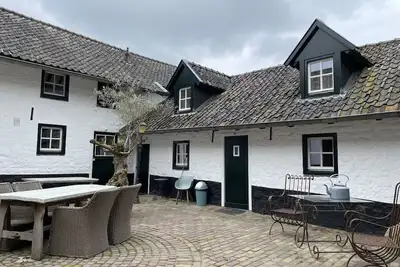 Image de Gezellig authentiek 4-persoons huisje vlakbij Valkenburg