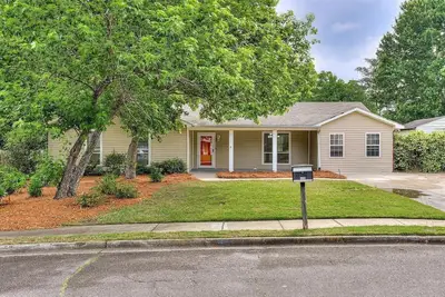 Image de Master 2025 Rental! 3 Bed 2 Bath!