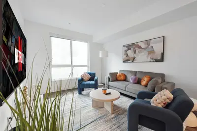 Image de Modern 1bdr Getaway w/pool, free parking, gym