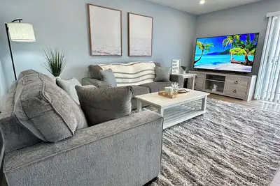 Image de Cute & Cozy Beach Condo With Stunning Views!